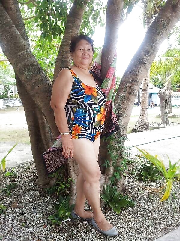 Free asian mature granny photos