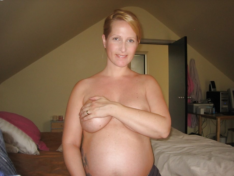 Free Pregnant girls with Saggy Tits. photos