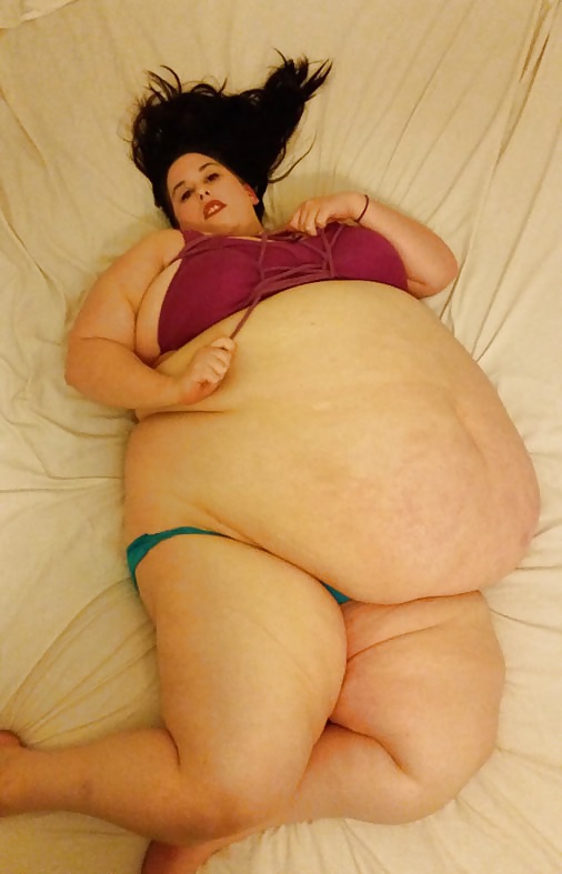 Free SSBBW belly pics 77 photos