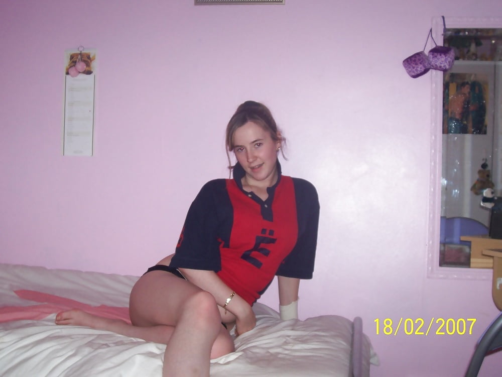 Free lola 18 ans coquine photos