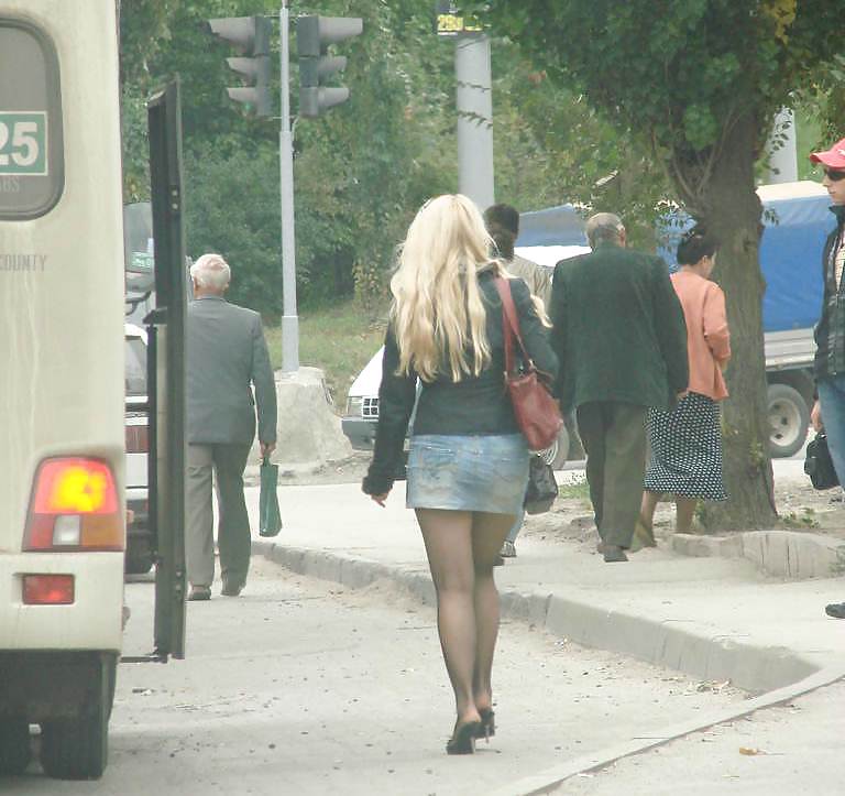 Free Mini Skirt Babes in Public (part 3) photos