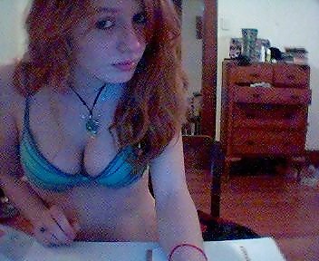 Free Cute Readhead Teen Selfpics photos