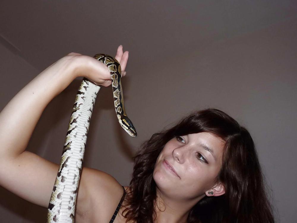 Free SNAKE BEAUTY photos