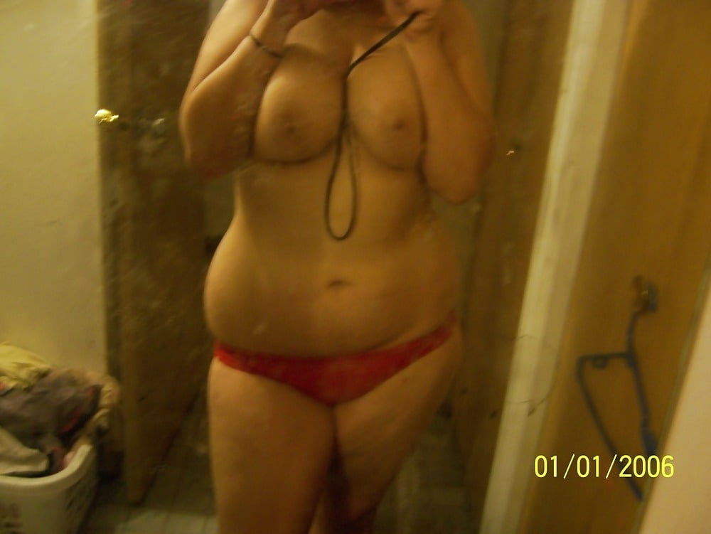 Fat Girl selfi - 15 Photos 