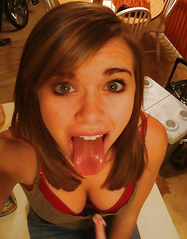 Free Geile Zungengirls photos