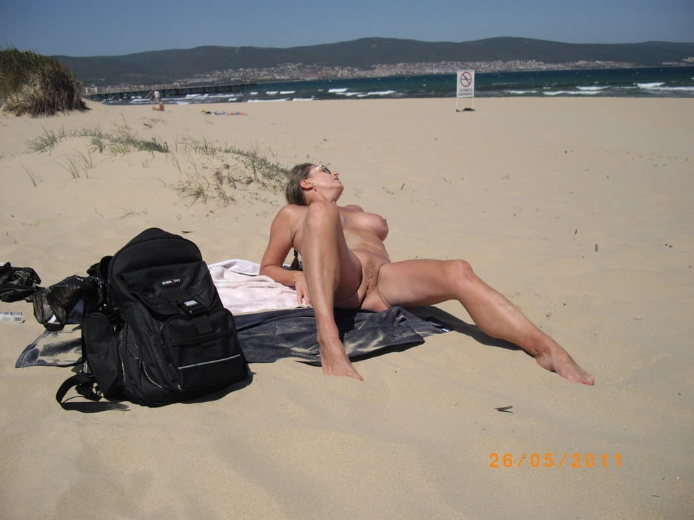 Nudist Mature - 11 Photos 