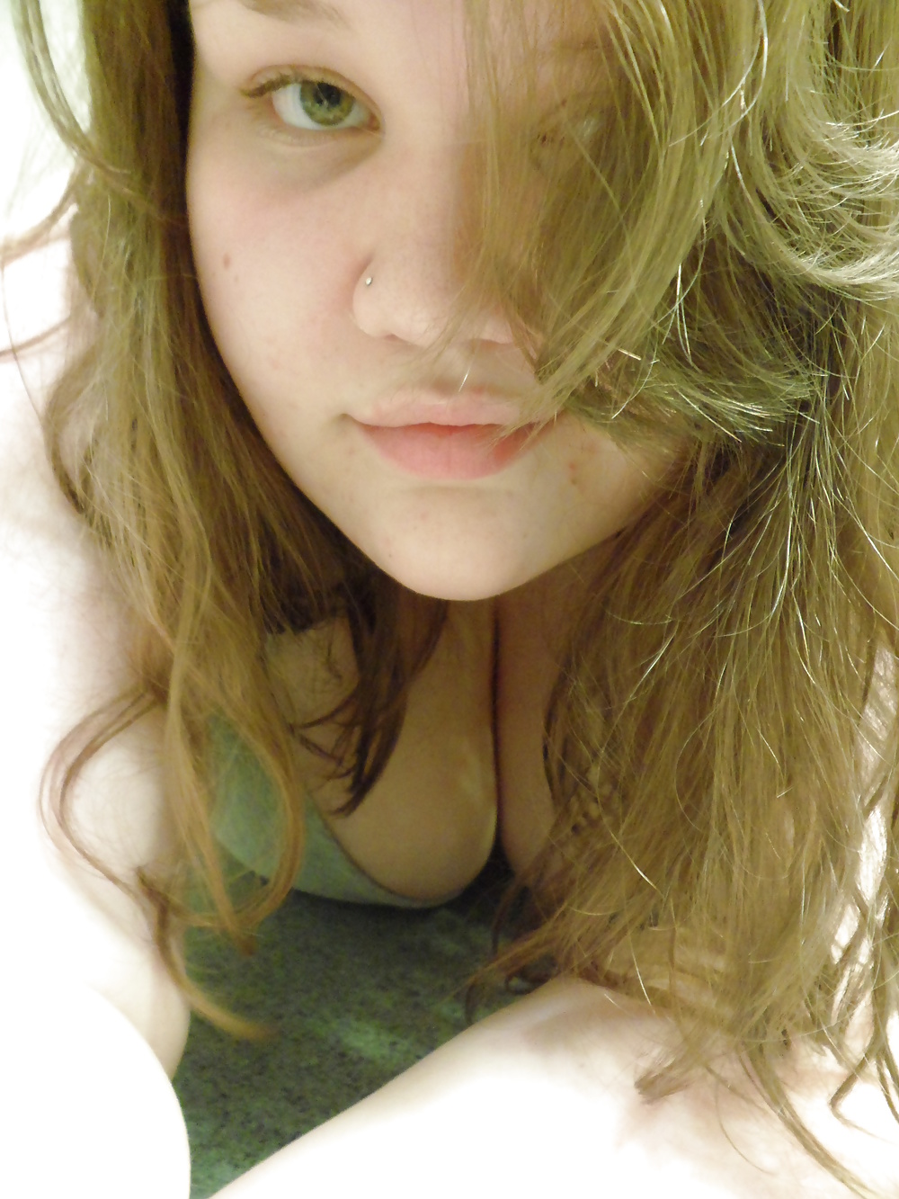 Free Unknown Selfshoot Girl (5) photos