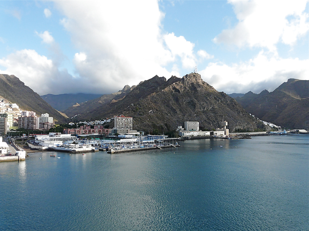 Free Independence of the Seas .   Canary Islands photos