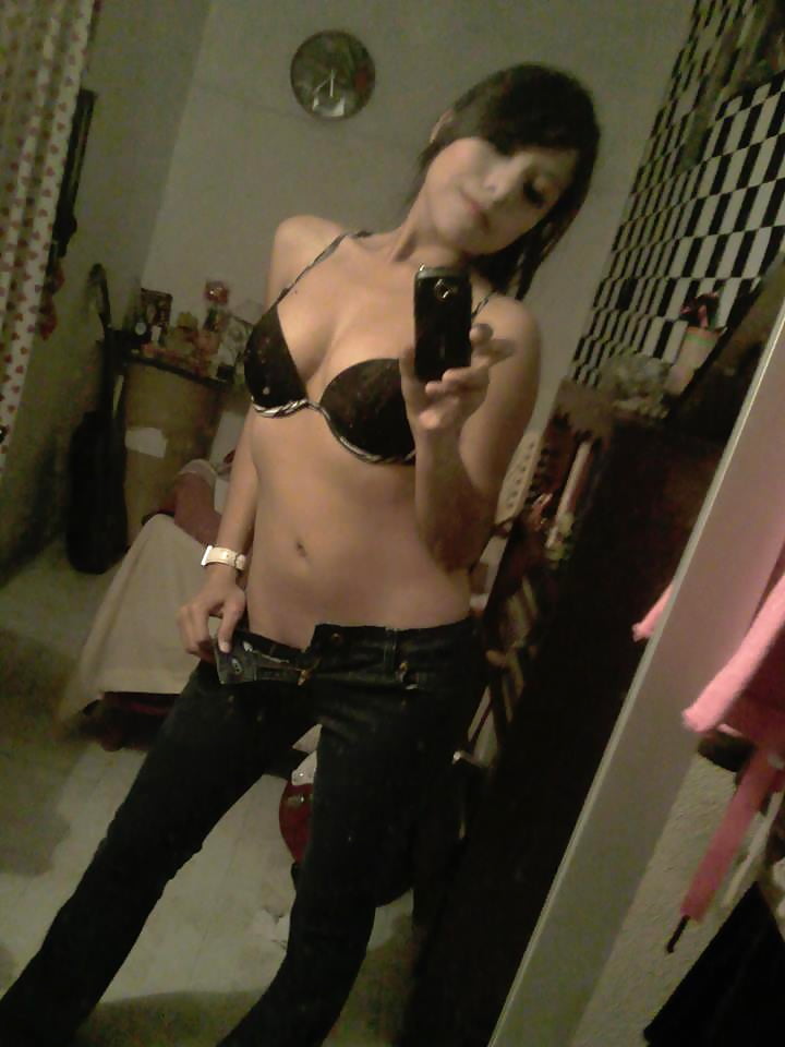 Free Abigail Chulin photos