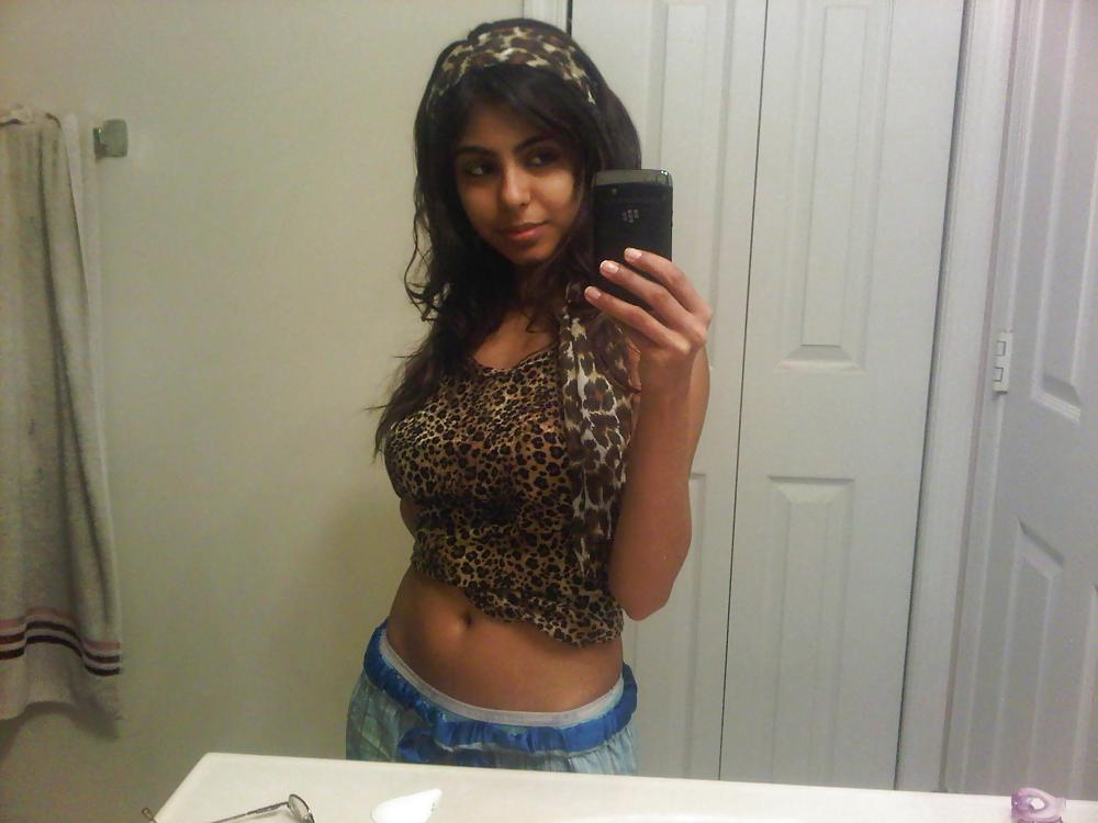 Free Amateurs Asian Delights 20 - A cute little Indian girl 03 photos