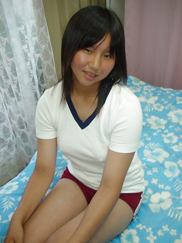 Japanese girl friend miki nude 