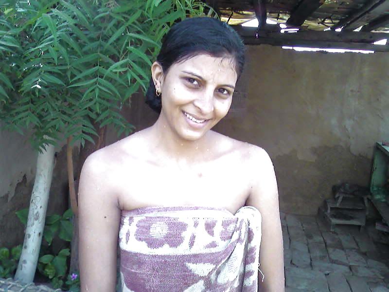Free Indian village girl Open Air Bath + Video photos