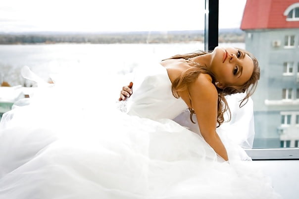 Free Under Wedding Dress photos
