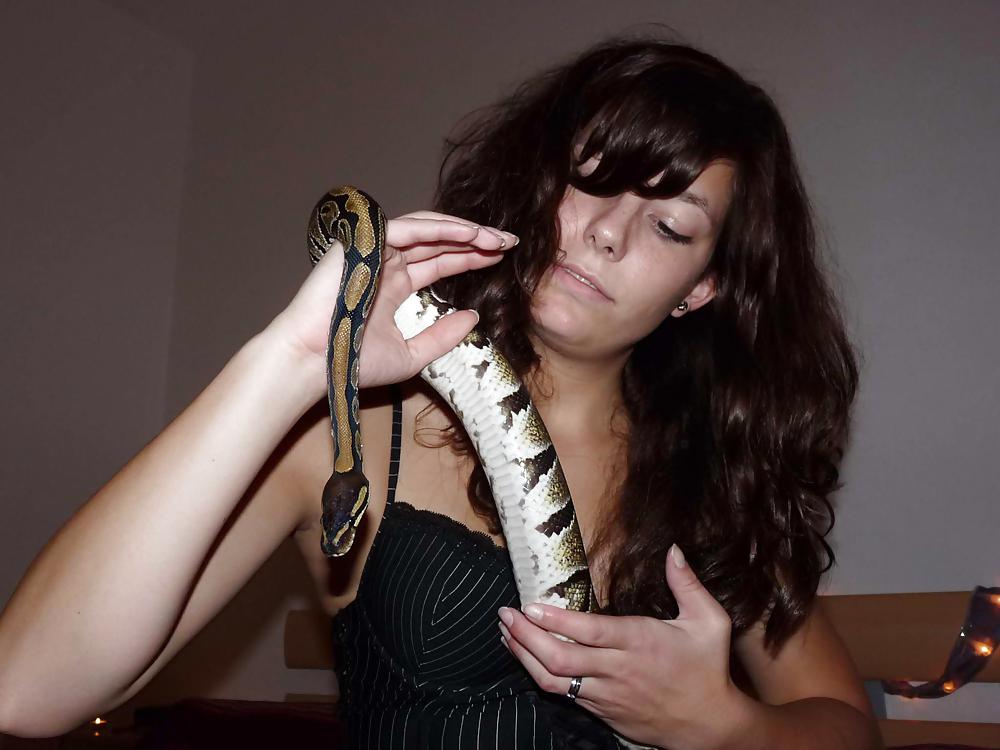 Free SNAKE BEAUTY photos