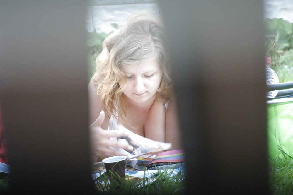 Free REAL Big Tits Voyeur from neighbor woman photos