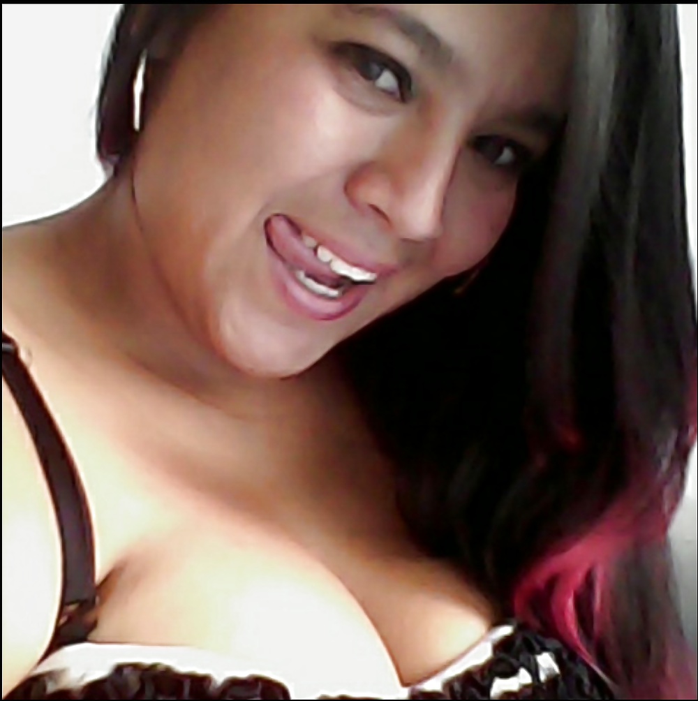 Free Latina friend photos