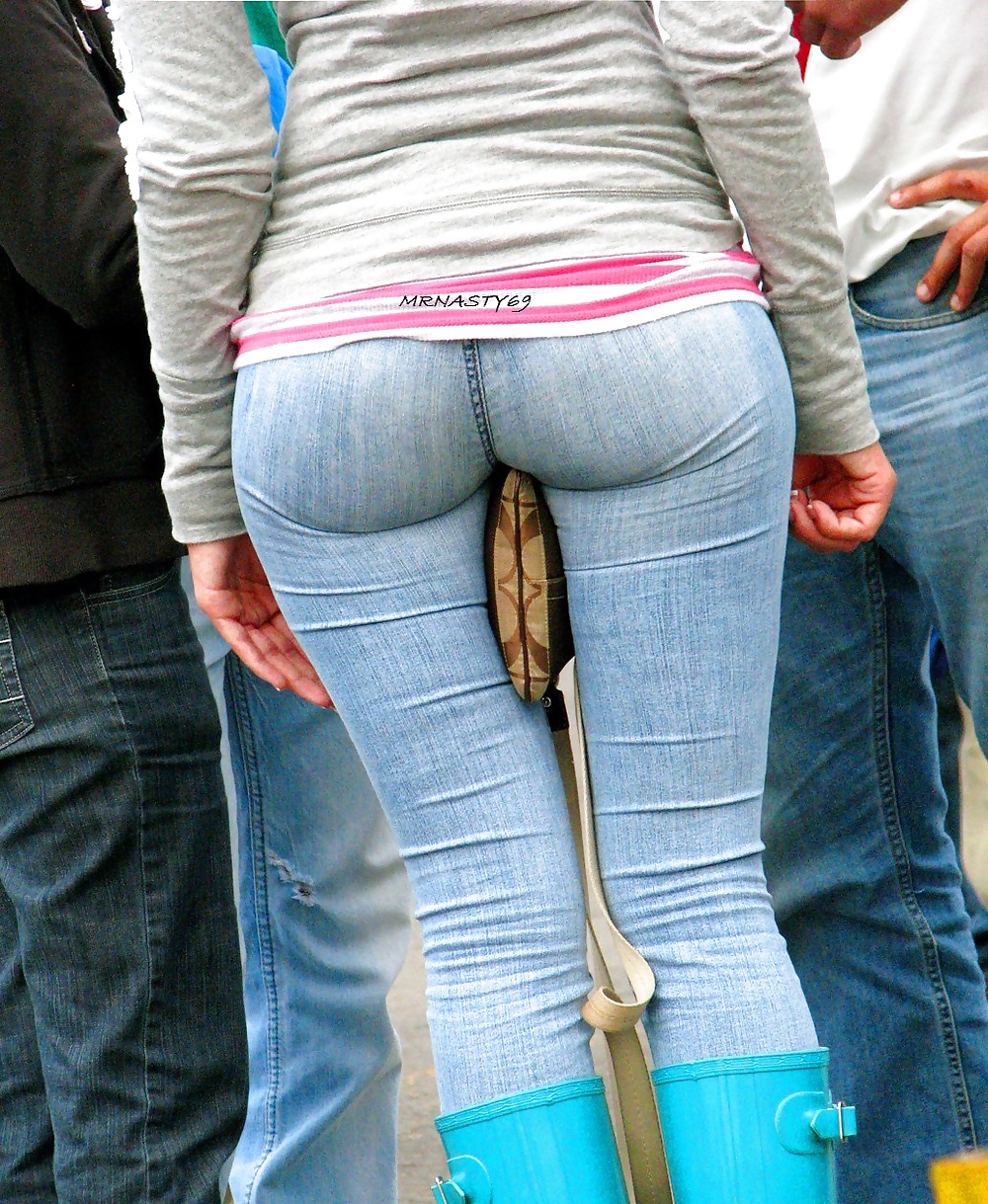 Free Wife In Tight Jeans #11 photos