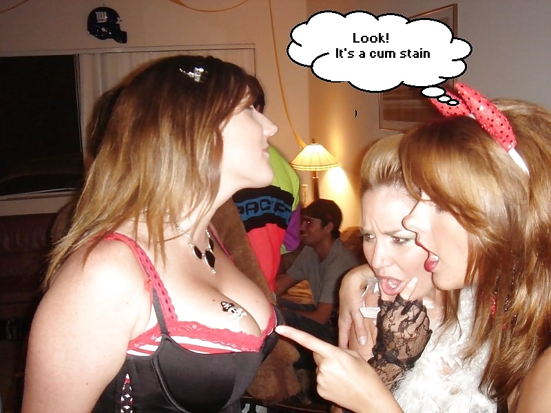 Free Tempting Teen Cleveage photos