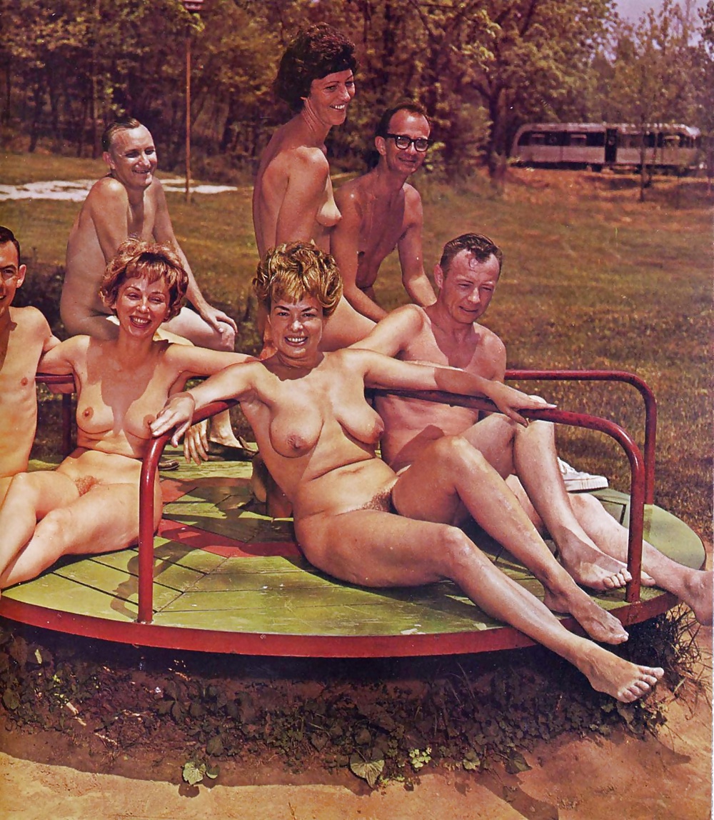 Free Groups Of Naked People - Vintage Edition - Vol. 8 photos