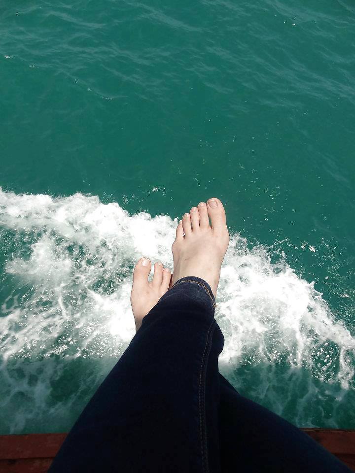 Free Feet 9 photos