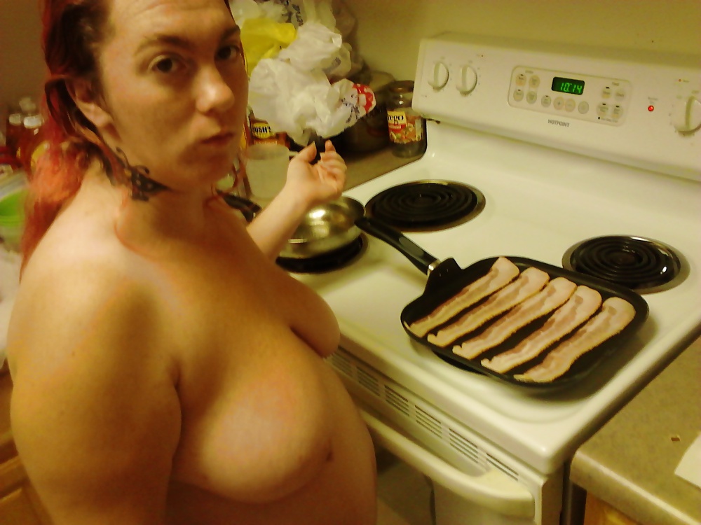 Nude Latina In The Kitchen