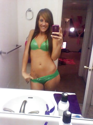 Free Round ass on teen slut photos