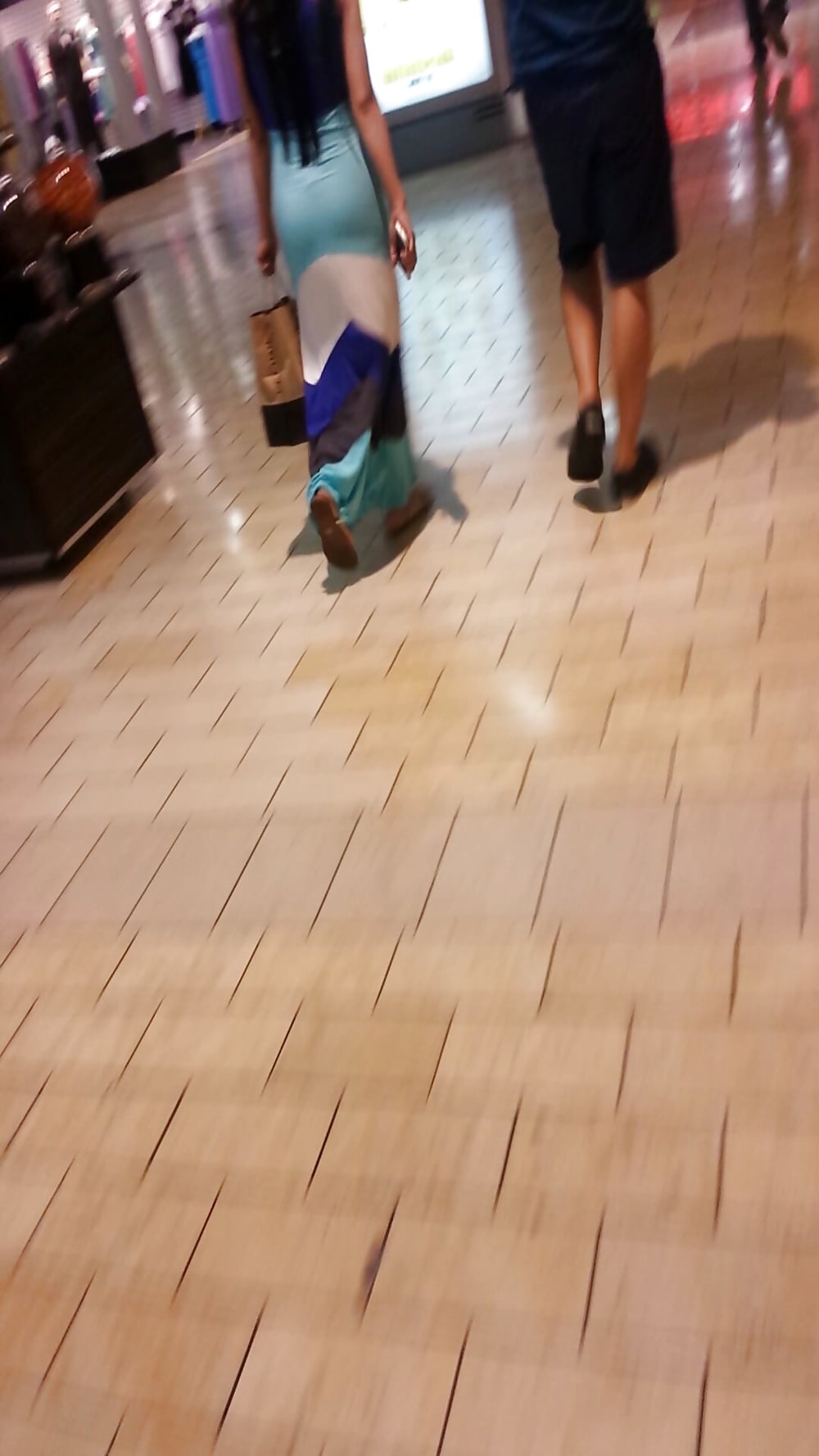 Free candid ass 2 photos