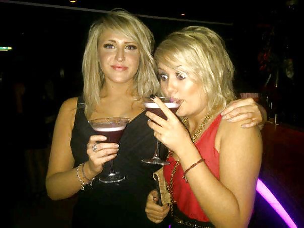 Free Heavenly bodied bimbo slut photos