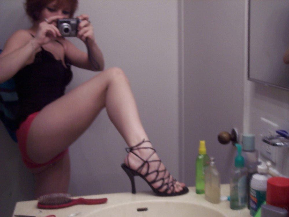 Free VERDAMMT GEILE EMO SCHLAMPE I photos