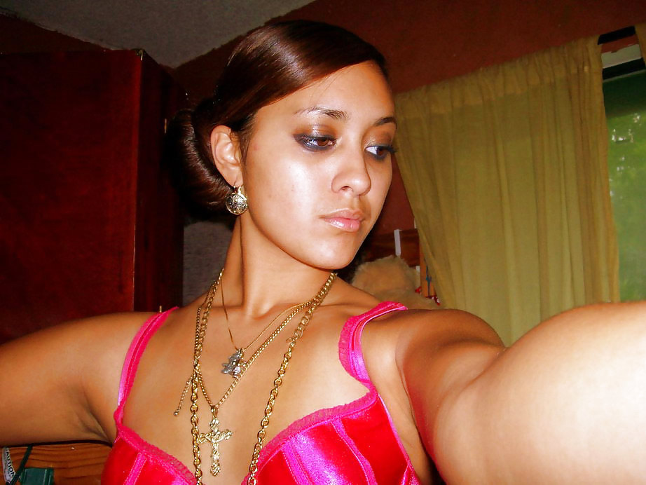 Free EXOTIC GIRLFRIEND photos