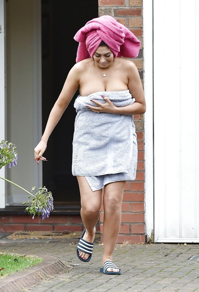 Free Chloe Ferry - Celeb chav photos