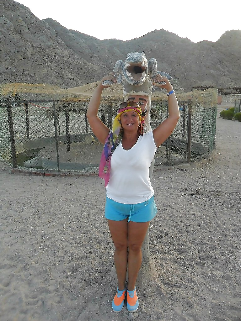 Free Sexy MATURES and MILFs 46 photos