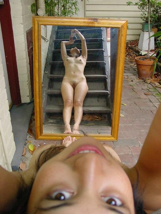 selfie 1 photo #324496971