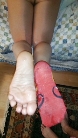 A hot and sweaty sockjob from my lady the other night