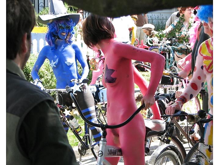 Free Nude Painted Ladies in Public Fetish Gallery 25 photos