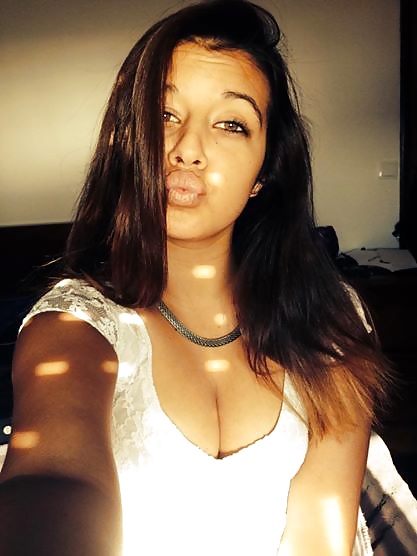 Free Slutty Facebook friends 3 photos