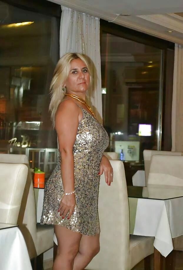 Free turkish sexy blonde  milf photos