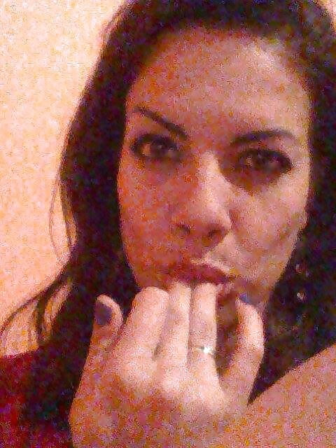 Free Mexican MILF photos