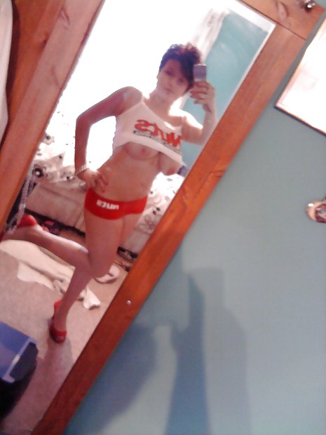 Free Girl With 34H Tits From SmutDates photos