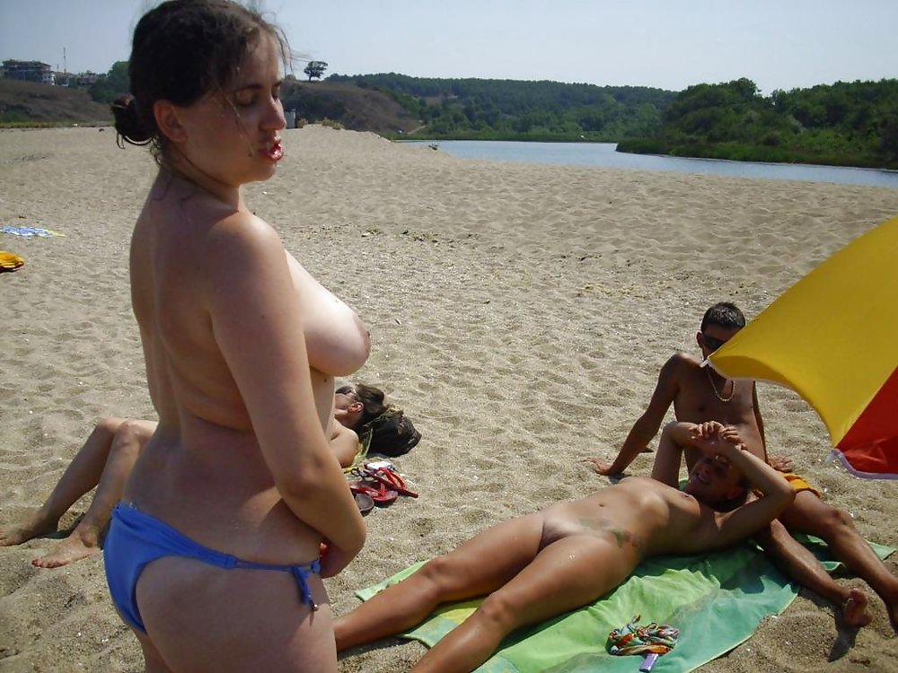Free Tits on beach photos