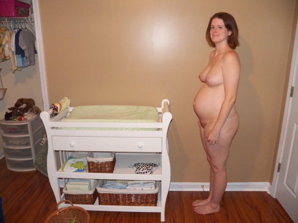 Sexy nude pregnant women
