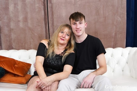 i fucked old ass granny at grandmams         