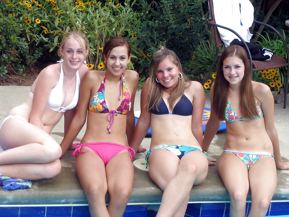 Free Petites coquines photos