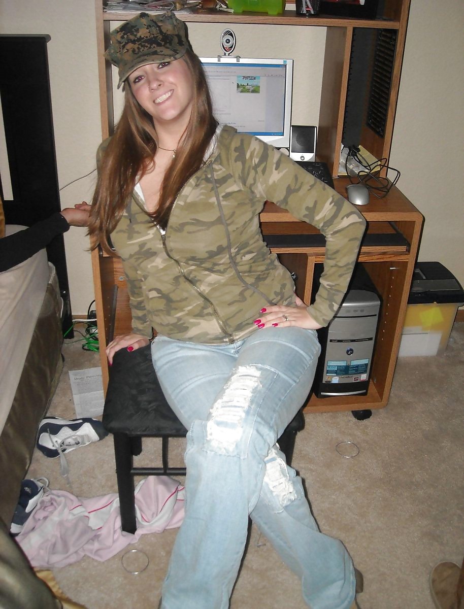Free Busty Bethany photos