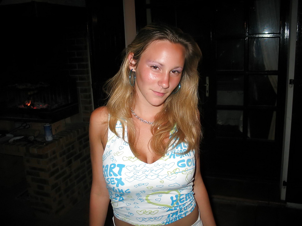 Free blonde milf photos