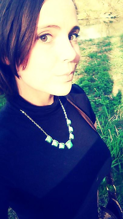 Free Elle merite quoi cette sainte-nitouche salope ?? photos