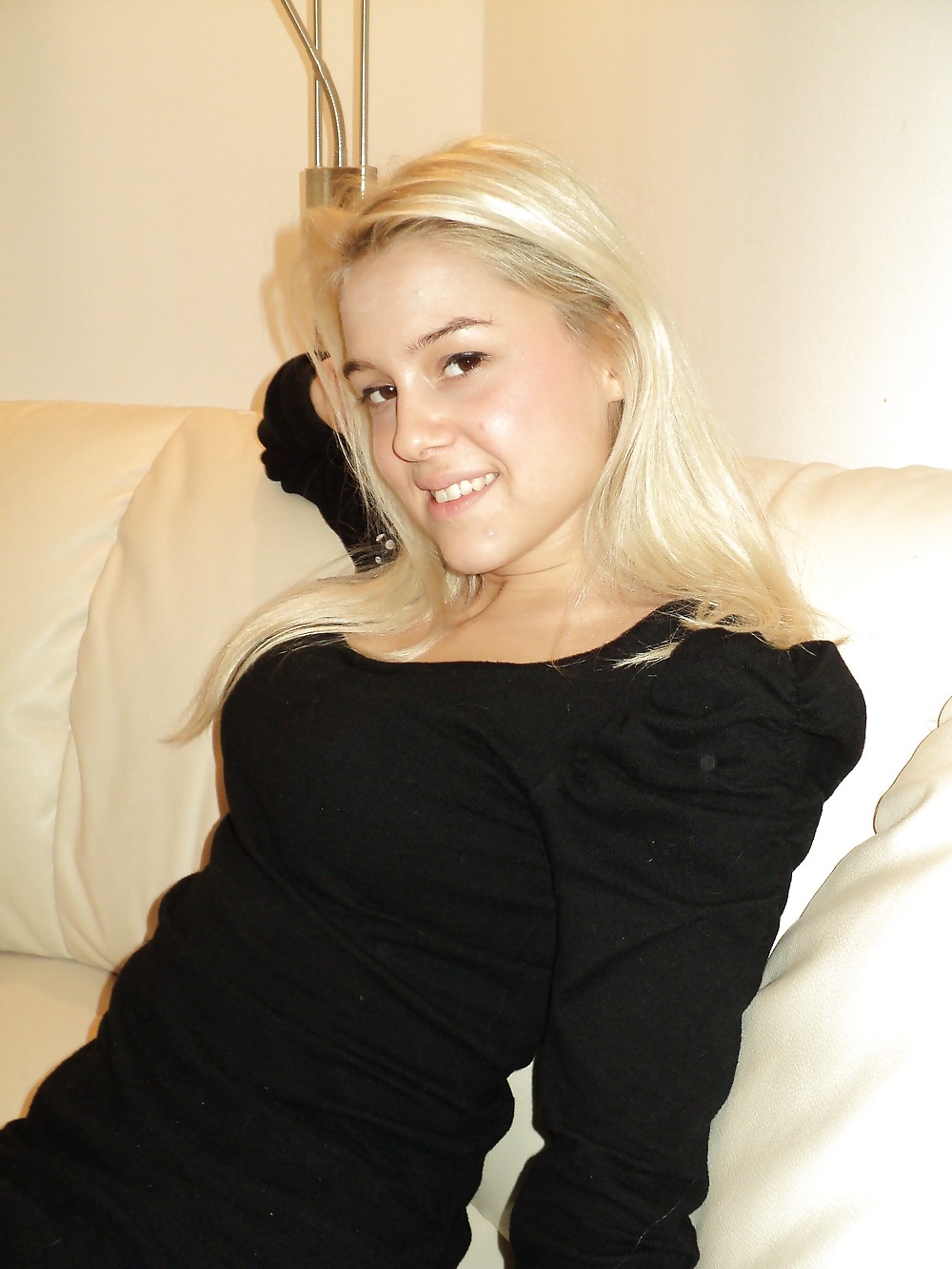 Free Exposed Without Her Consent 1 - Blonde ExGF Andrea photos
