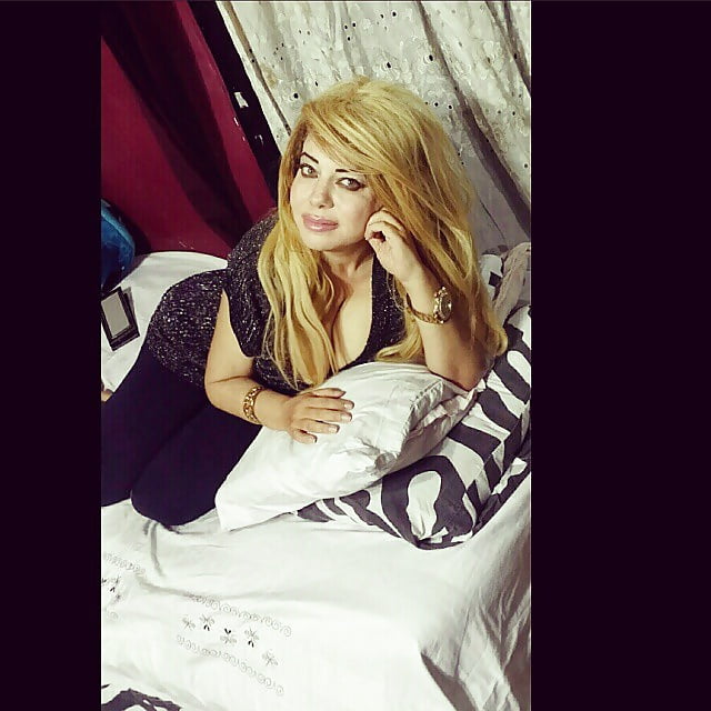 Free Tata Samira neighbor milf photos