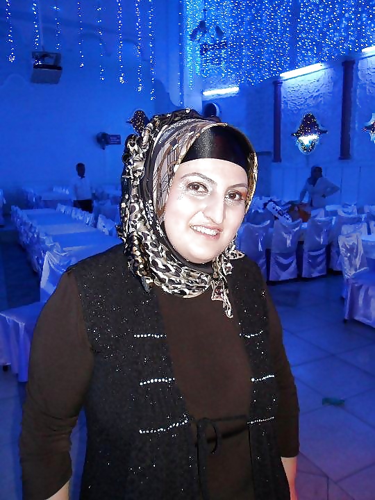 Free Turkish hijab turban asiye soles feet candid ayak taban 2 photos
