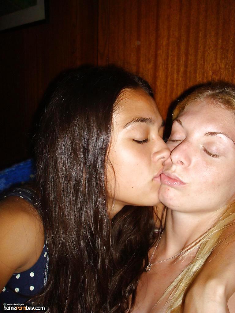 Free lesbian friends photos